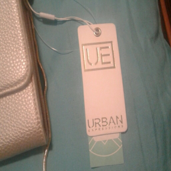 beautiful womens clutch bag with gold chain - Picture 2 of 3